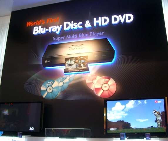 dual HD-DVD and Blu-Ray banner